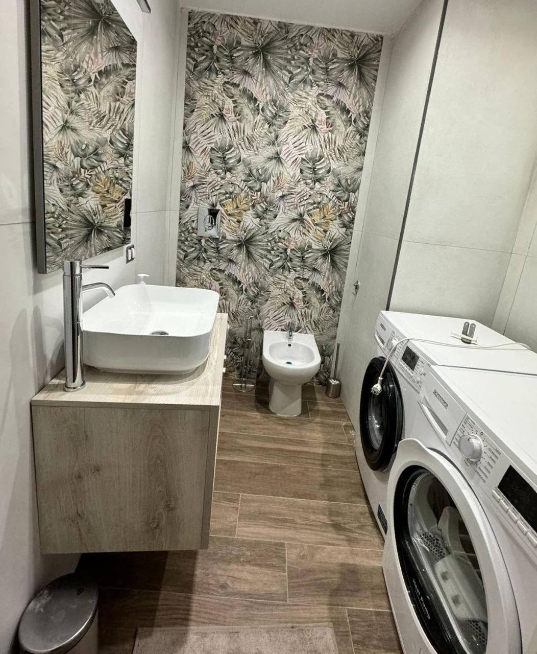 280 Mt Dalla Metro The Mox Luxury Apartament Apartment เนเปิลส์ ภายนอก รูปภาพ